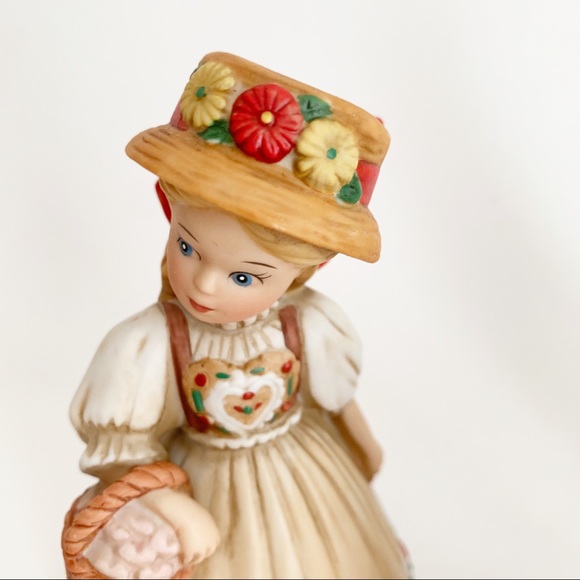 Vtg 1992 Enesco Belles Porcelain Figurine Set of 4 - Picture 11 of 16